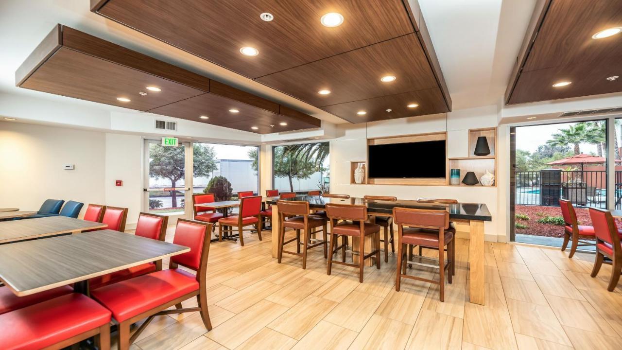 Holiday Inn Express Fremont - Milpitas Central By Ihg Eksteriør bilde