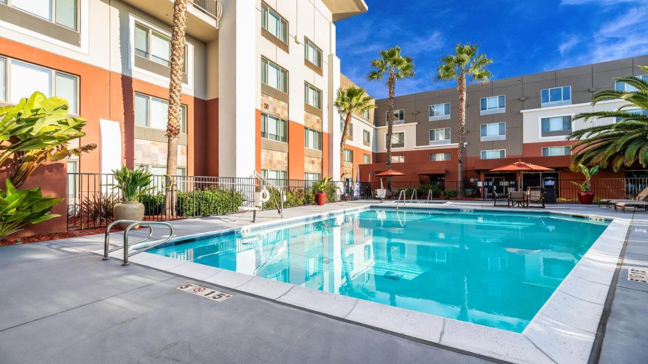 Holiday Inn Express Fremont - Milpitas Central By Ihg Eksteriør bilde
