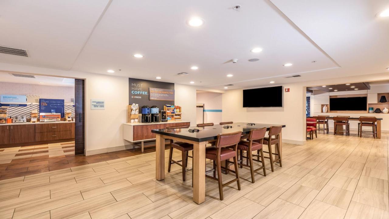 Holiday Inn Express Fremont - Milpitas Central By Ihg Eksteriør bilde